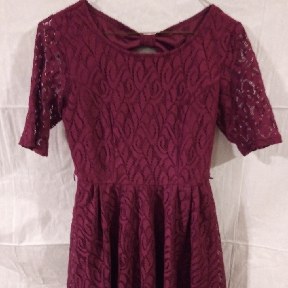 Bryers S. Maroon lace dress size small cutout